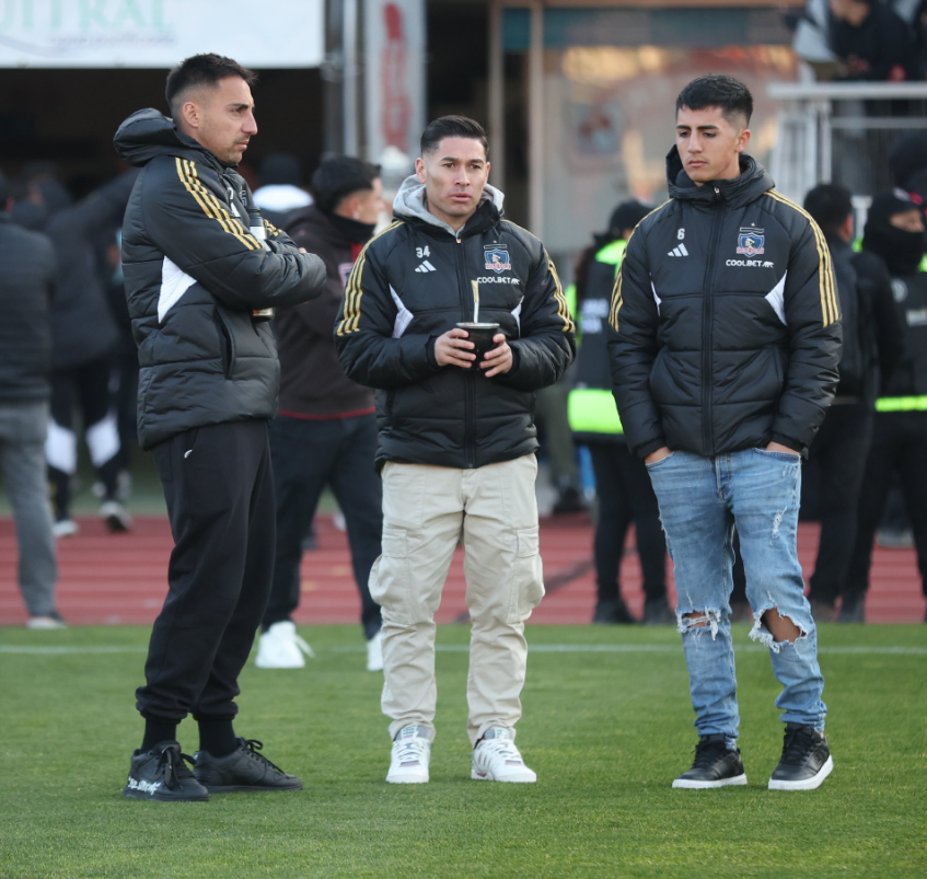 Javier Correa junto a Óscar Opazo y Diego Plaza. Ninguno fue citado en Colo Colo para la ida ante Santa Cruz. (Foto: Colo Colo).